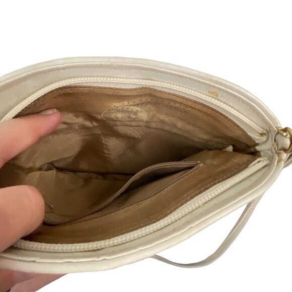 Whiting and Davis Vintage White Crossbody Purse With Mesh Design Adjustable Stra - Picture 8 of 8